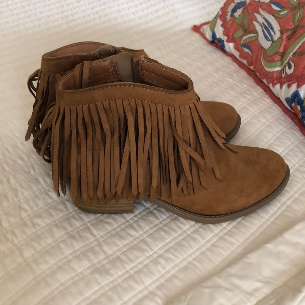 Booties - Picture 3 of 4